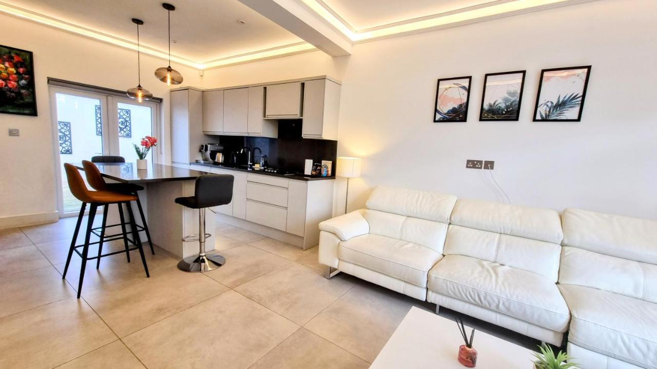 Villa Surbiton Luxury Garden House 19 Esterno foto
