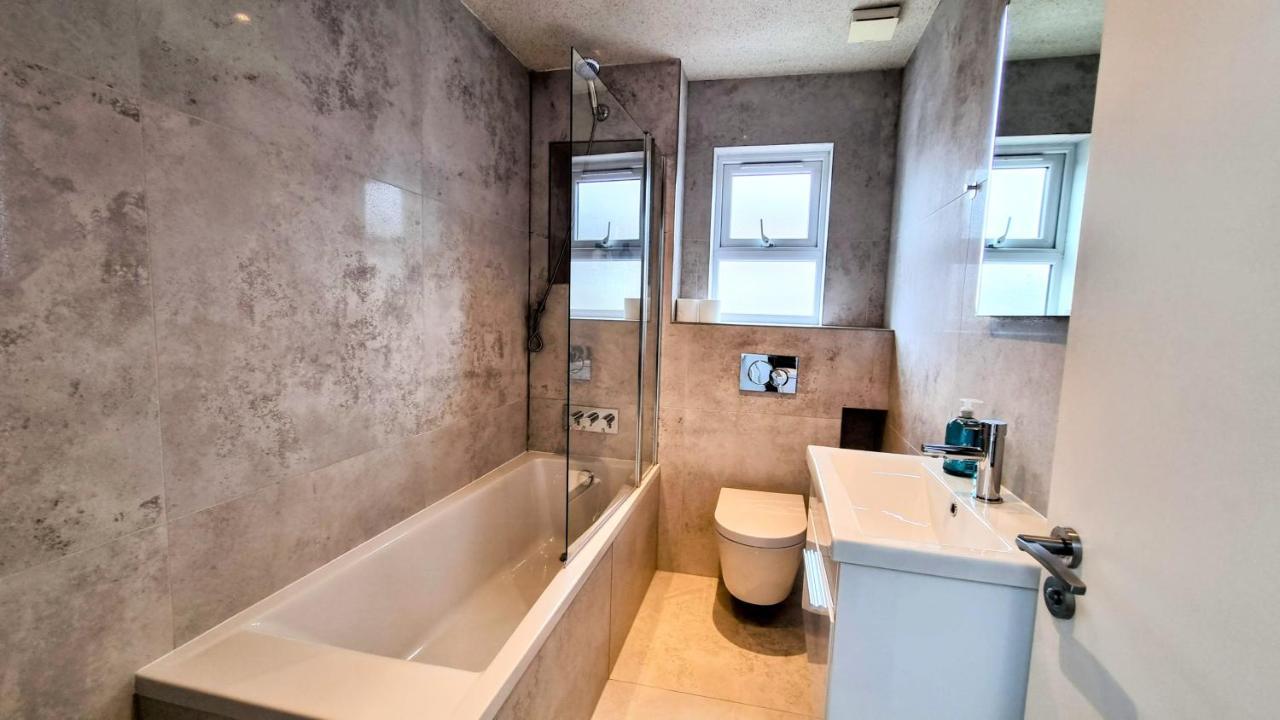 Villa Surbiton Luxury Garden House 19 Esterno foto